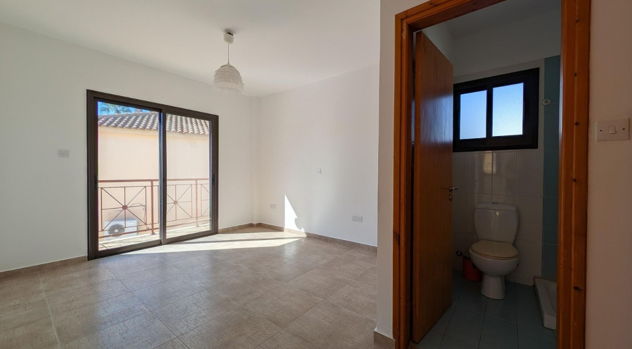 House (Semi detached) in Meneou, Larnaca for Sale