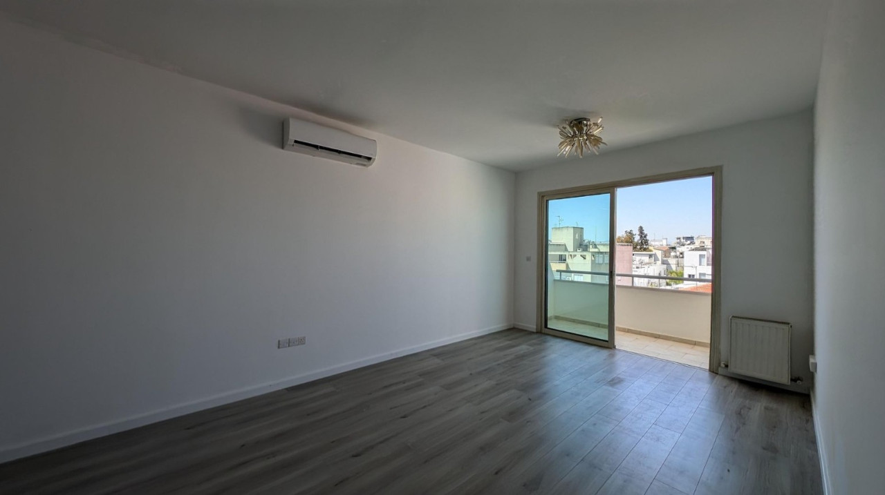 Apartment (Flat) in Strovolos, Nicosia for Sale