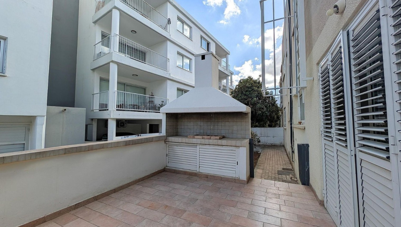 Apartment (Flat) in Strovolos, Nicosia for Sale