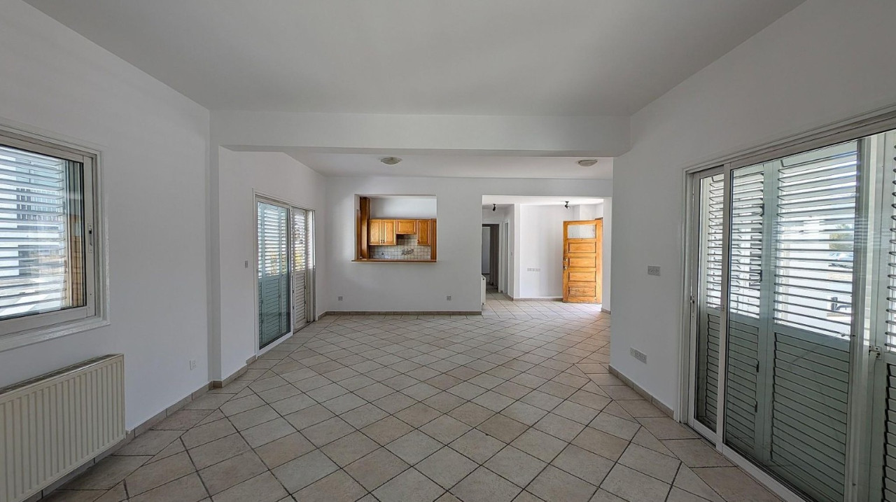 Apartment (Flat) in Strovolos, Nicosia for Sale