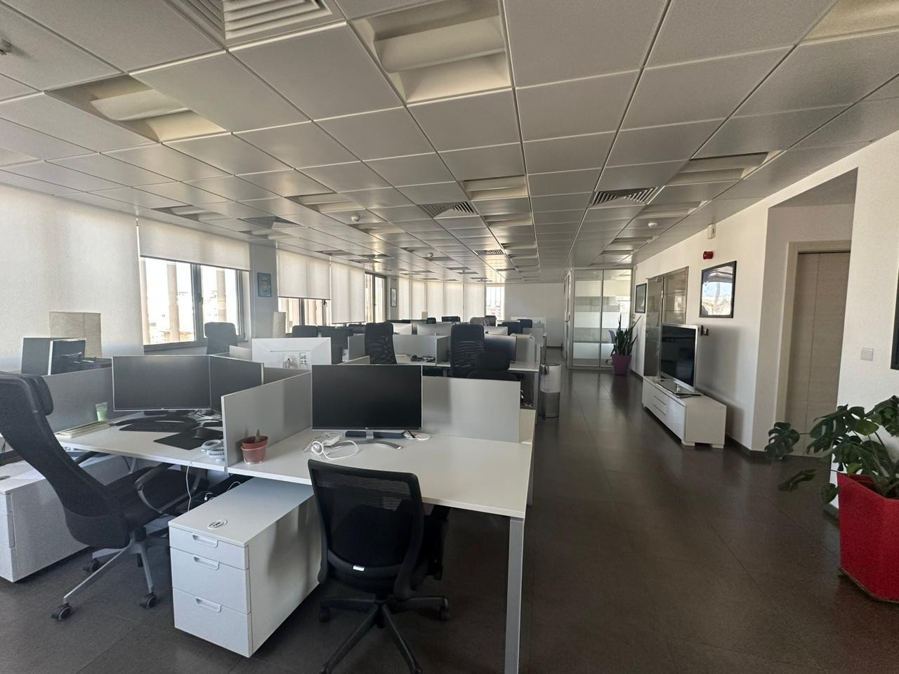 Commercial (Building) in Agia Zoni, Limassol for Sale