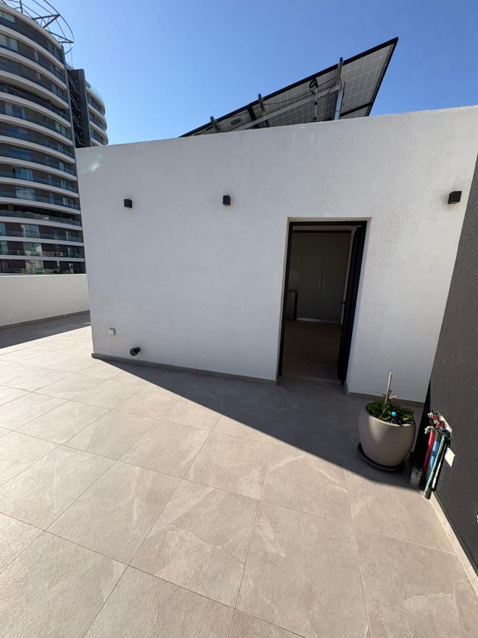 Apartment (Penthouse) in Agios Nektarios, Limassol for Sale
