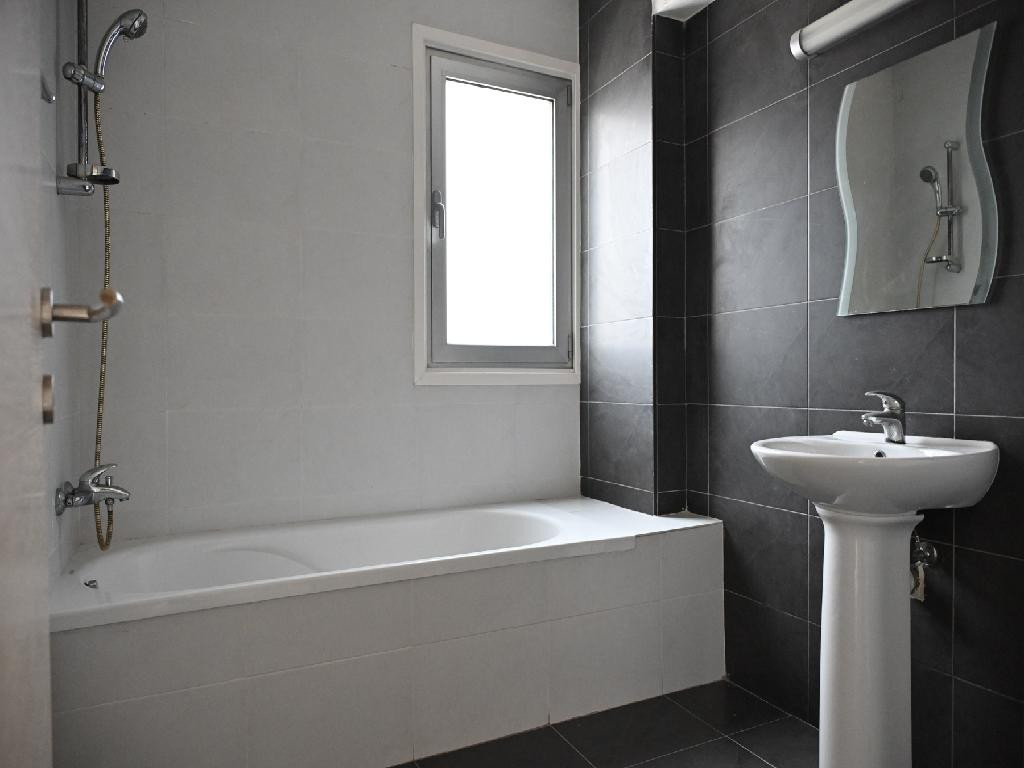 Apartment (Penthouse) in Mazotos, Larnaca for Sale