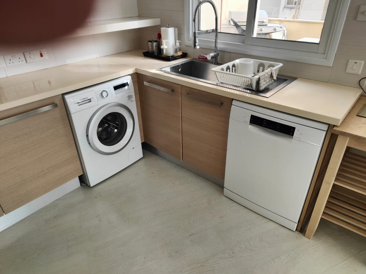 Apartment (Penthouse) in Agia Zoni, Limassol for Rent