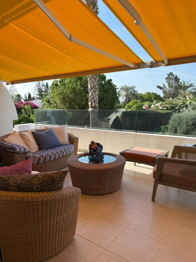 Apartment (Flat) in Park Lane Area, Limassol for Sale