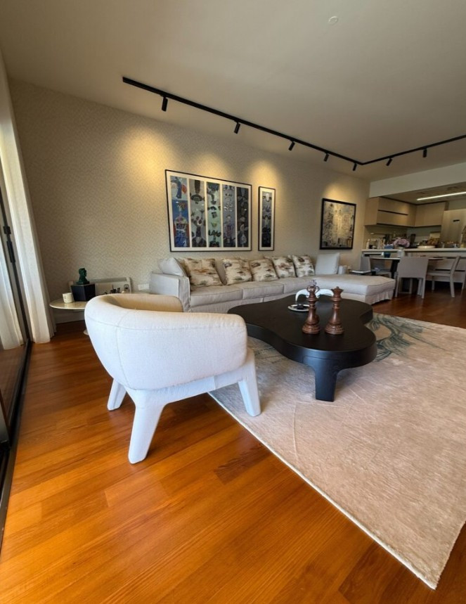 Apartment (Flat) in Park Lane Area, Limassol for Sale