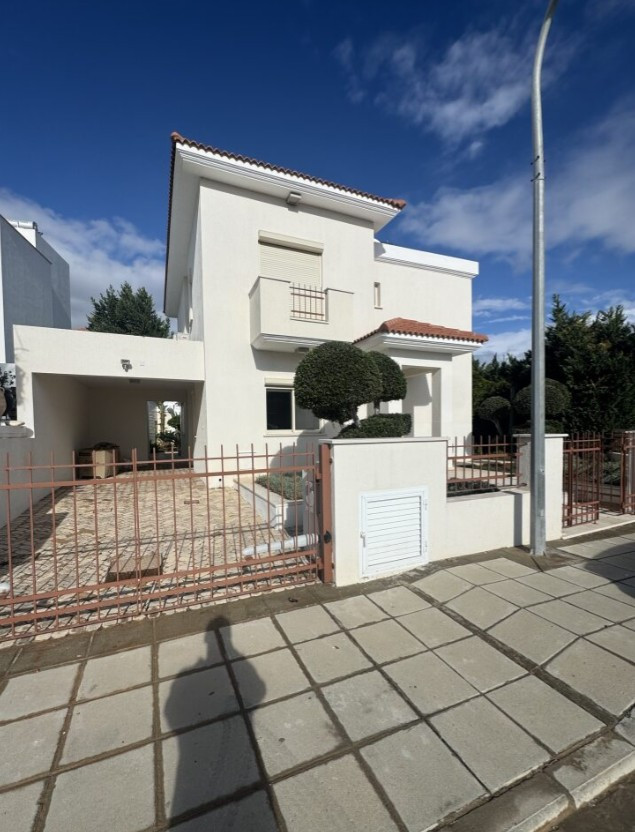 House (Detached) in Park Lane Area, Limassol for Sale