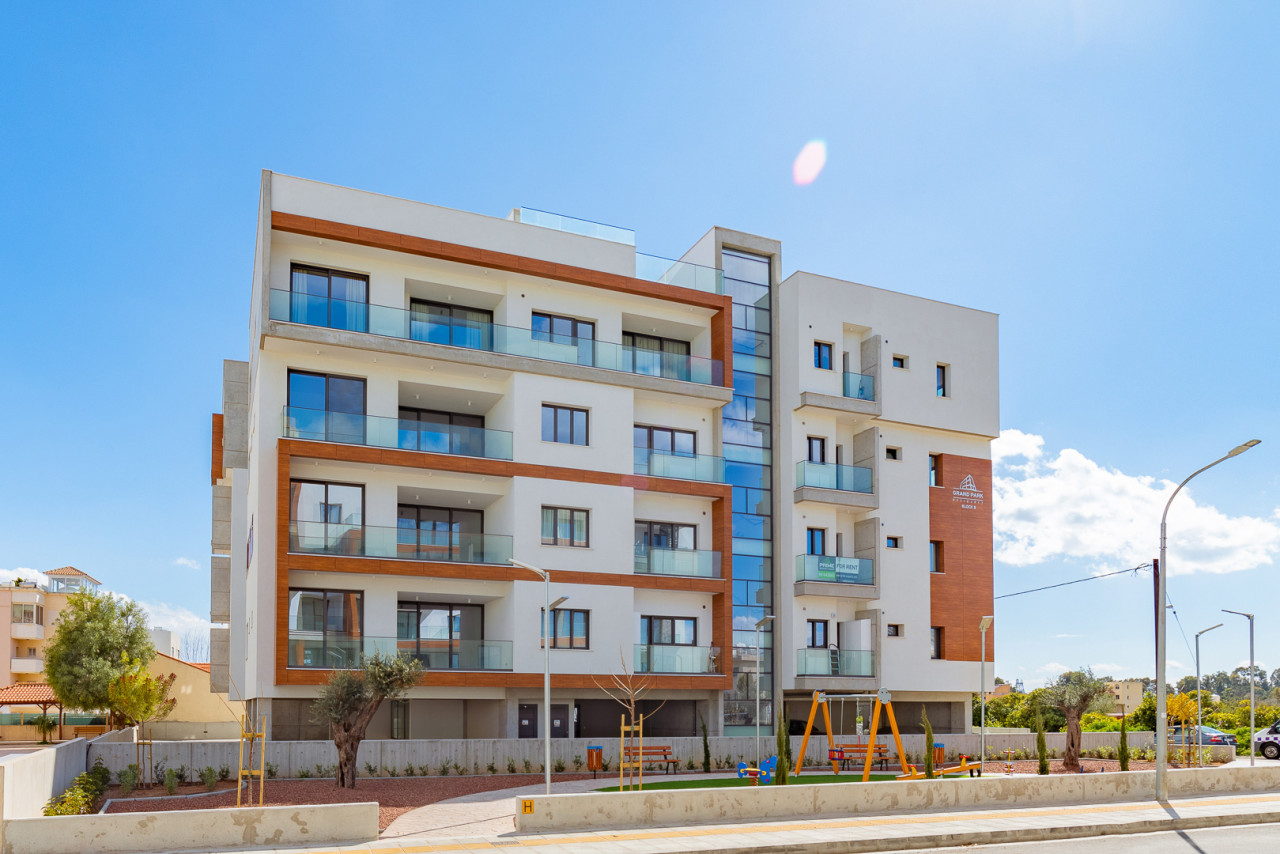 Apartment (Flat) in Papas Area, Limassol for Rent