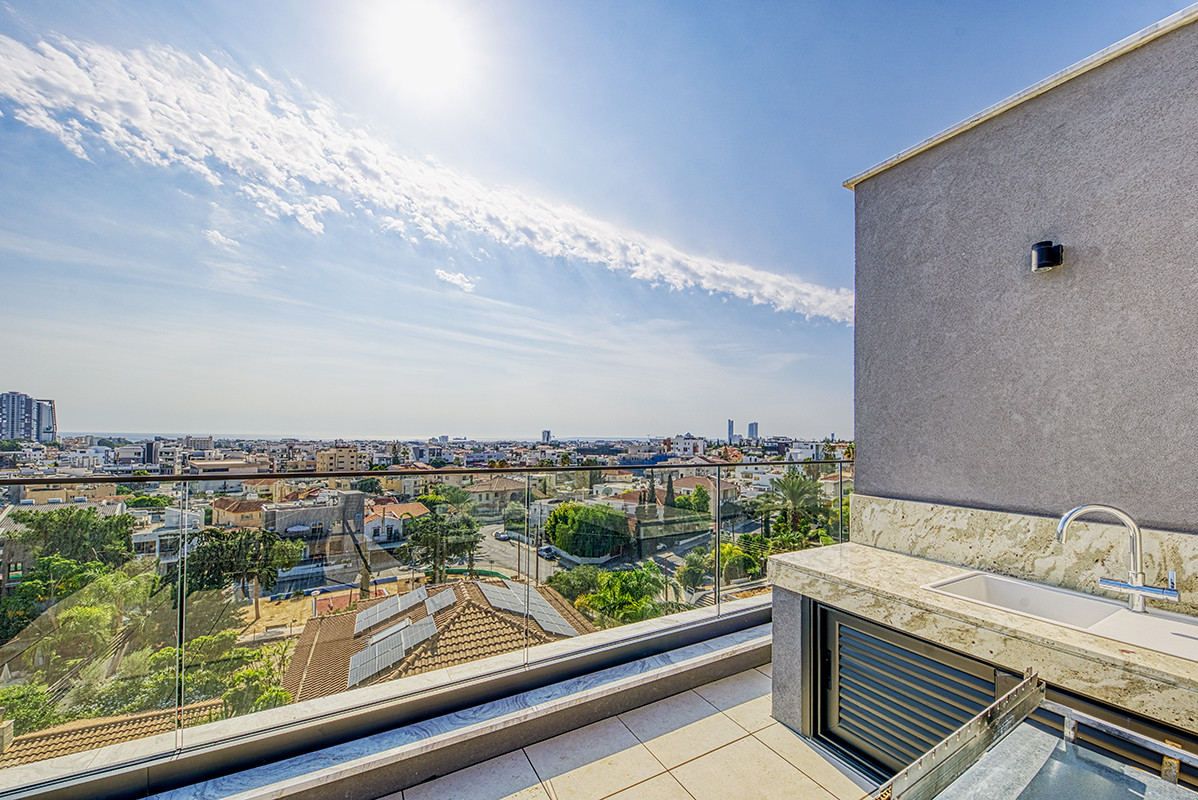 Apartment (Flat) in Columbia, Limassol for Rent