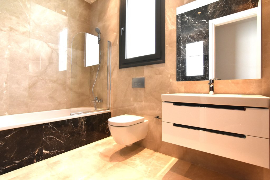 Apartment (Penthouse) in Papas Area, Limassol for Rent