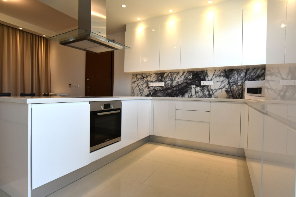 Apartment (Penthouse) in Papas Area, Limassol for Rent