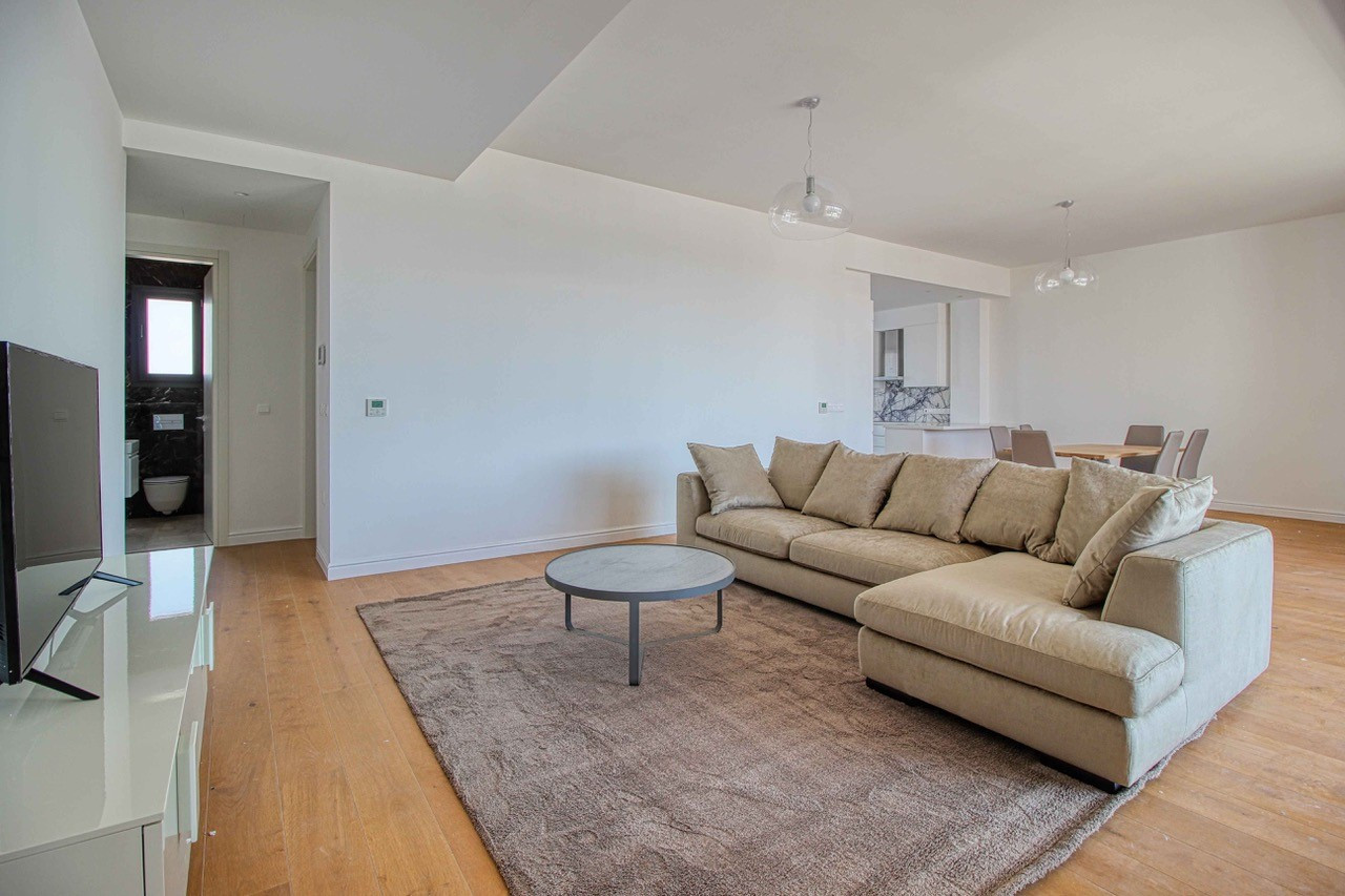 Apartment (Penthouse) in Papas Area, Limassol for Rent