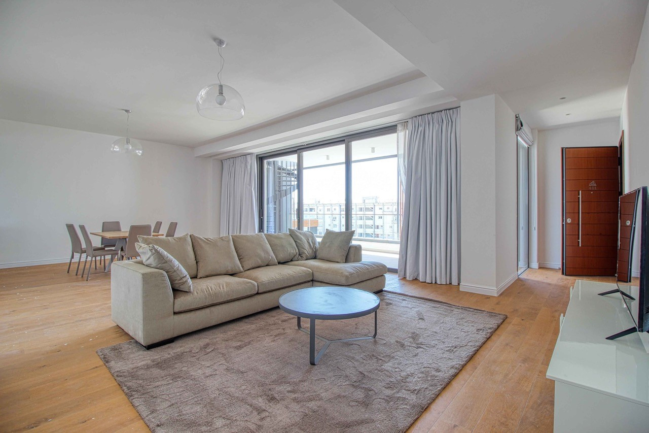 Apartment (Penthouse) in Papas Area, Limassol for Rent