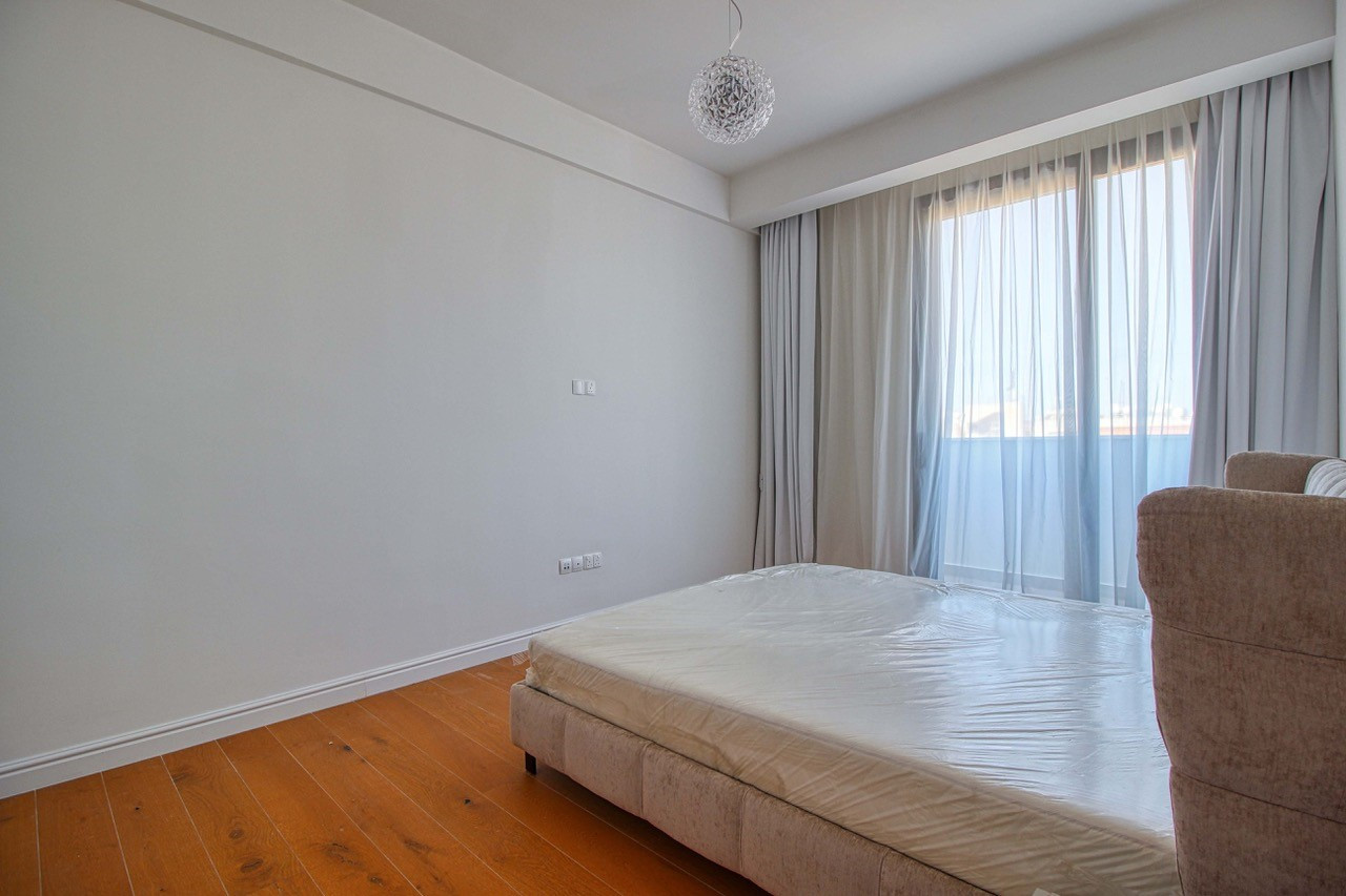 Apartment (Penthouse) in Papas Area, Limassol for Rent