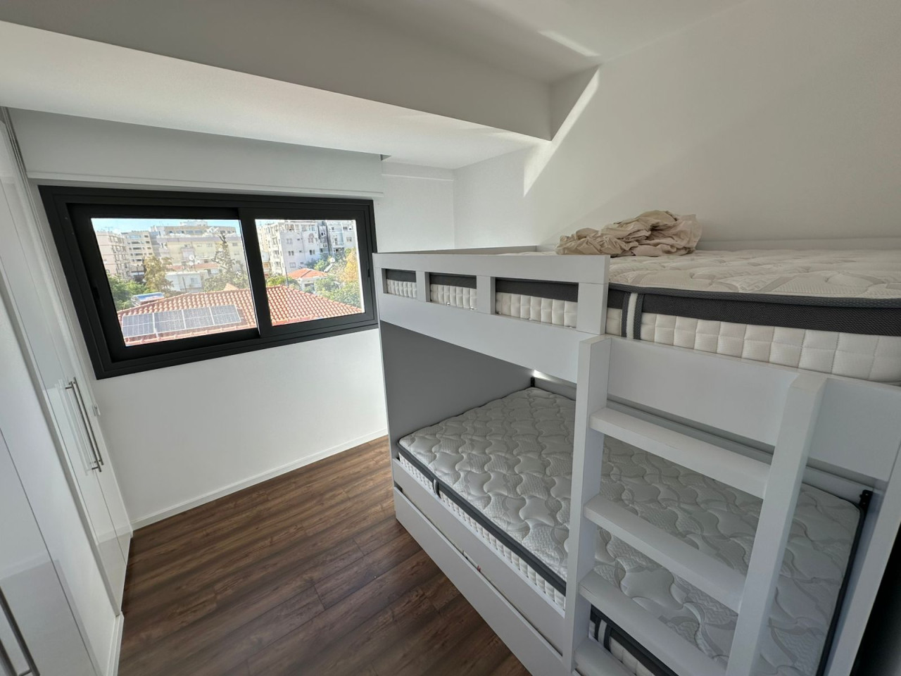 Apartment (Flat) in Neapoli, Limassol for Rent