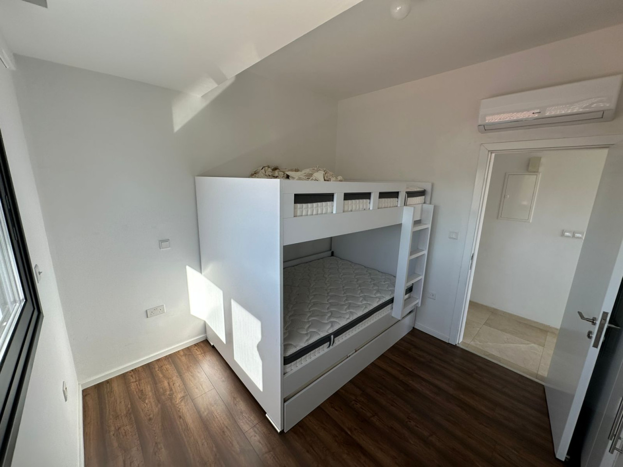 Apartment (Flat) in Neapoli, Limassol for Rent