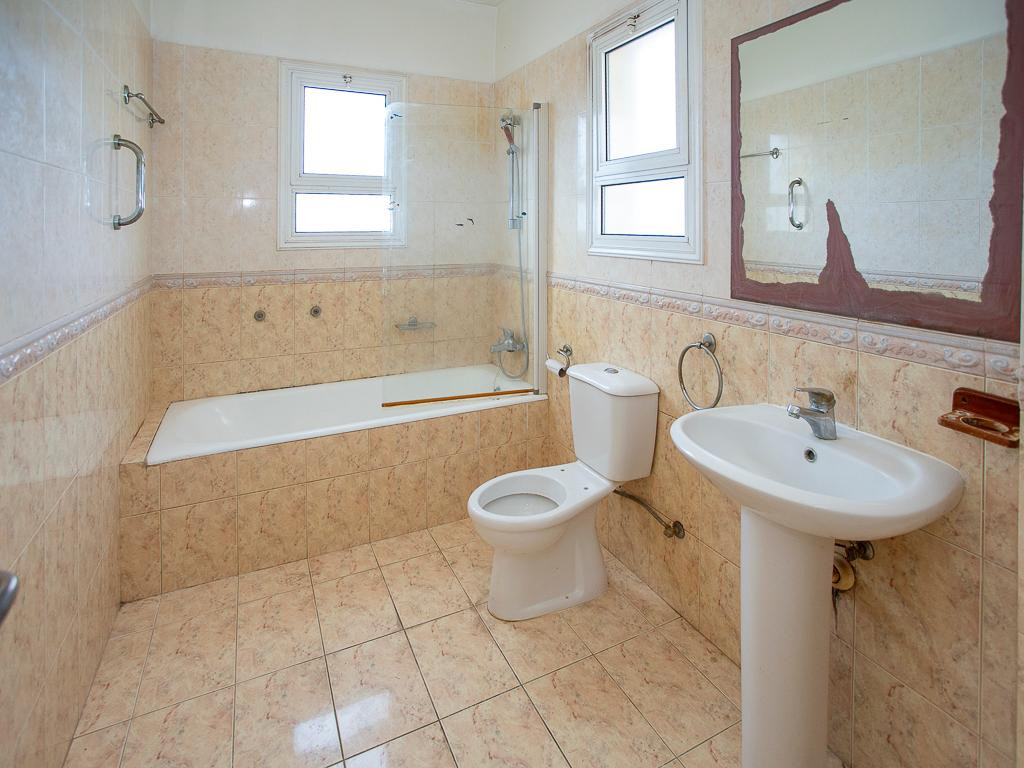 Apartment (Flat) in Mandria, Paphos for Sale