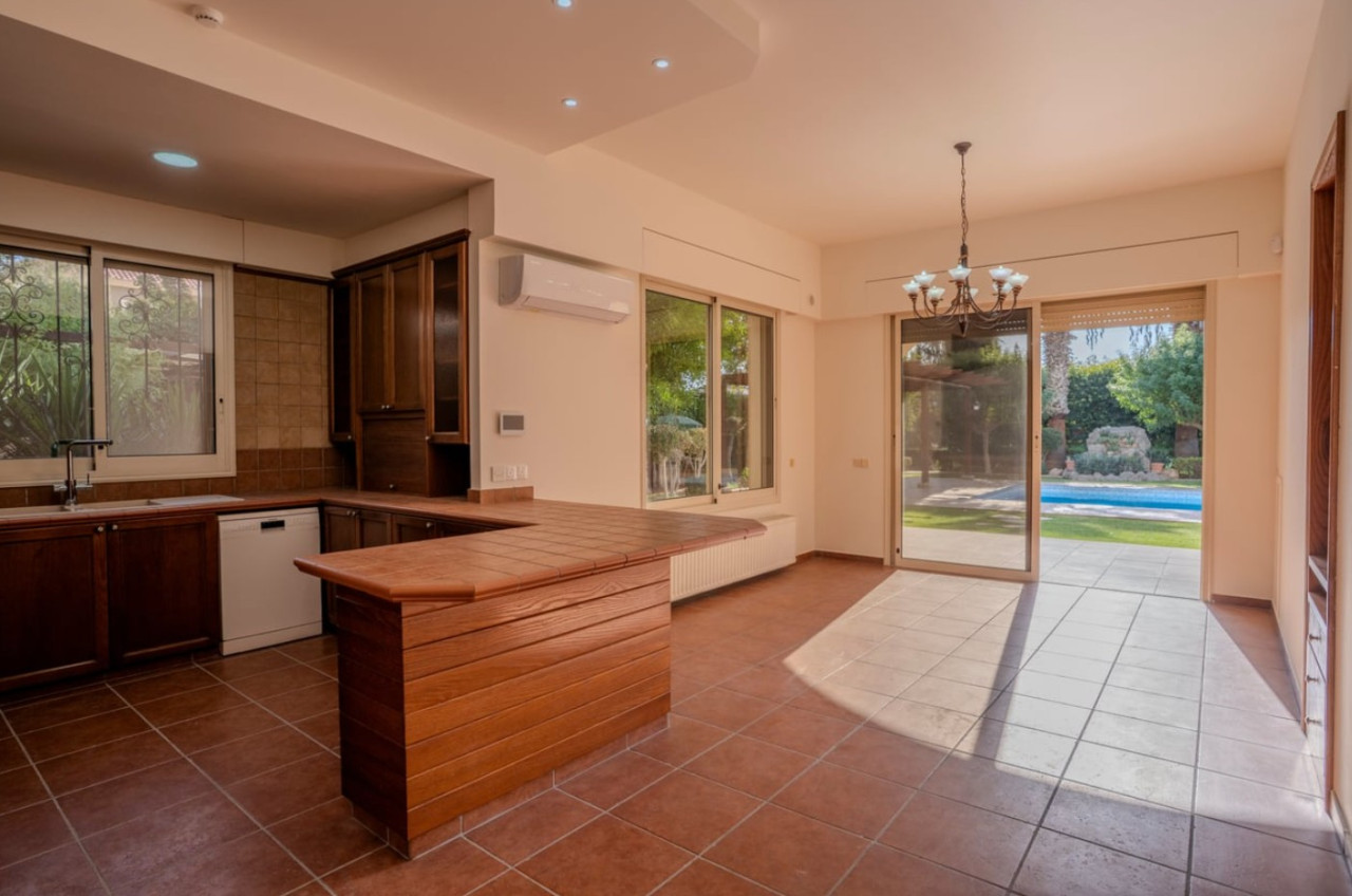 House (Detached) in Agios Sylas, Limassol for Sale