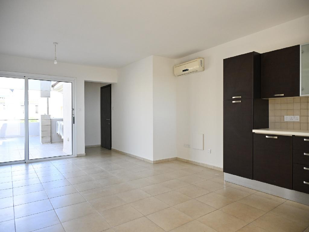 Apartment (Flat) in Dromolaxia, Larnaca for Sale
