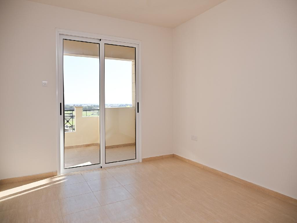 Apartment (Flat) in Dromolaxia, Larnaca for Sale