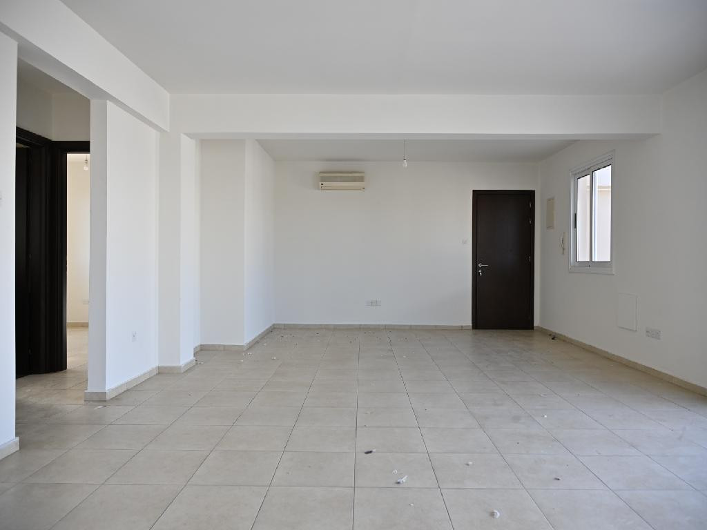 Apartment (Penthouse) in Tersefanou, Larnaca for Sale