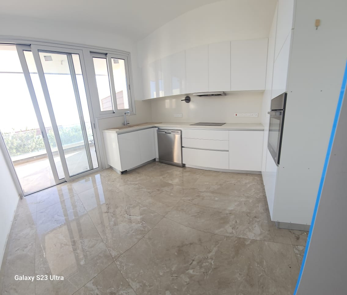 House (Semi detached) in Agios Athanasios, Limassol for Sale