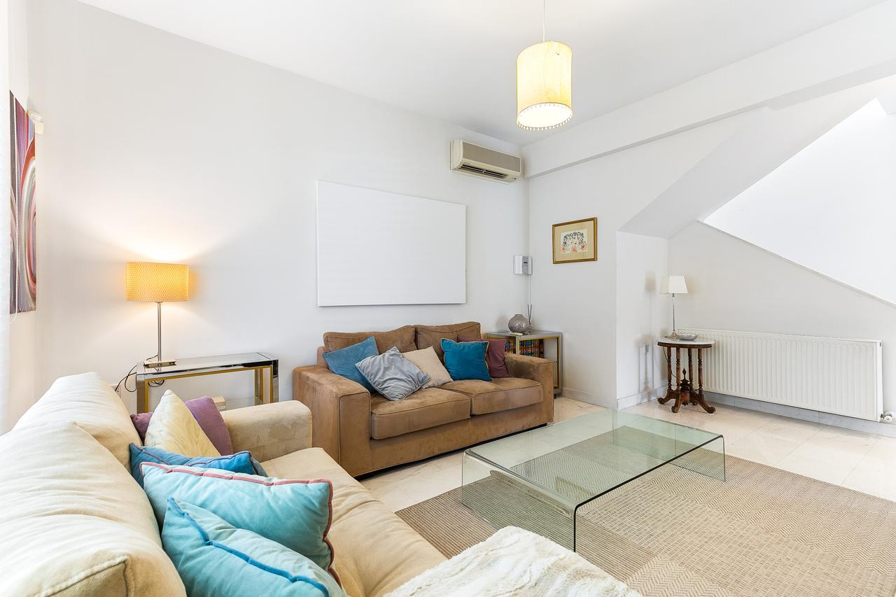 House (Detached) in Crowne Plaza Area, Limassol for Sale