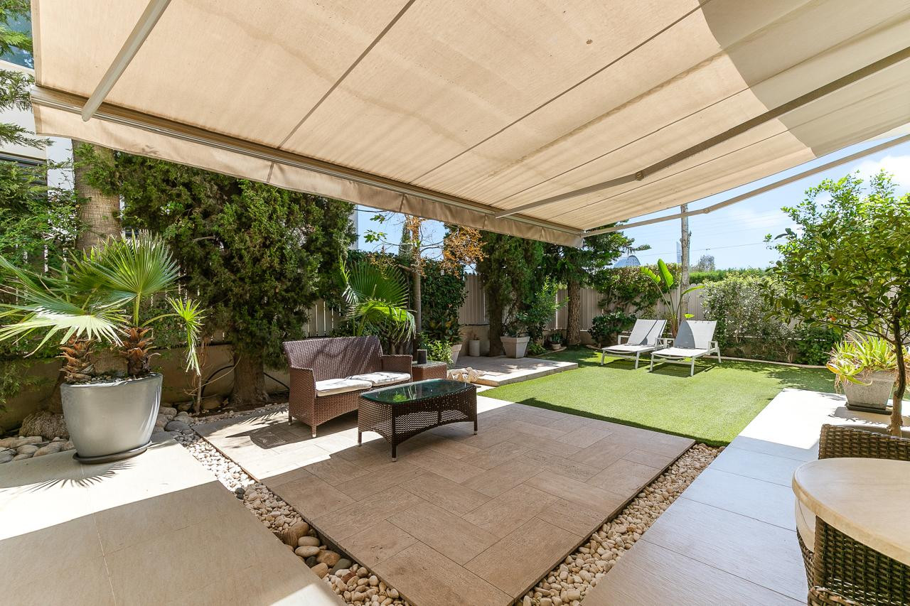 House (Detached) in Crowne Plaza Area, Limassol for Sale
