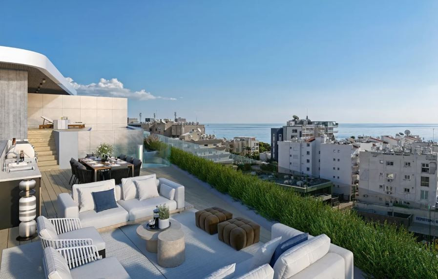Apartment (Penthouse) in Potamos Germasoyias, Limassol for Sale