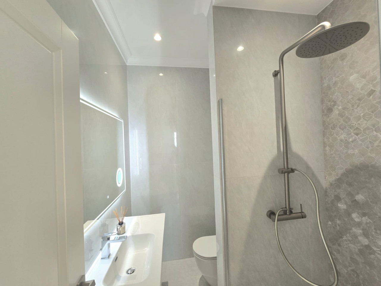 Apartment (Flat) in Linopetra, Limassol for Sale