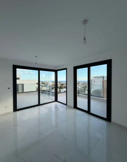 Apartment (Penthouse) in Agios Athanasios, Limassol for Sale