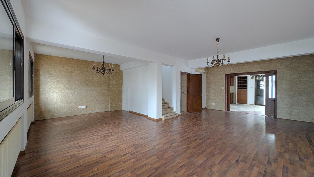 House (Semi detached) in Engomi, Nicosia for Sale