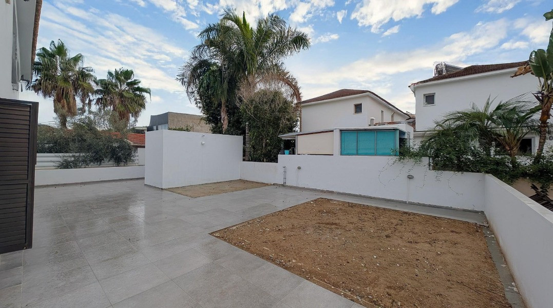 House (Semi detached) in Engomi, Nicosia for Sale
