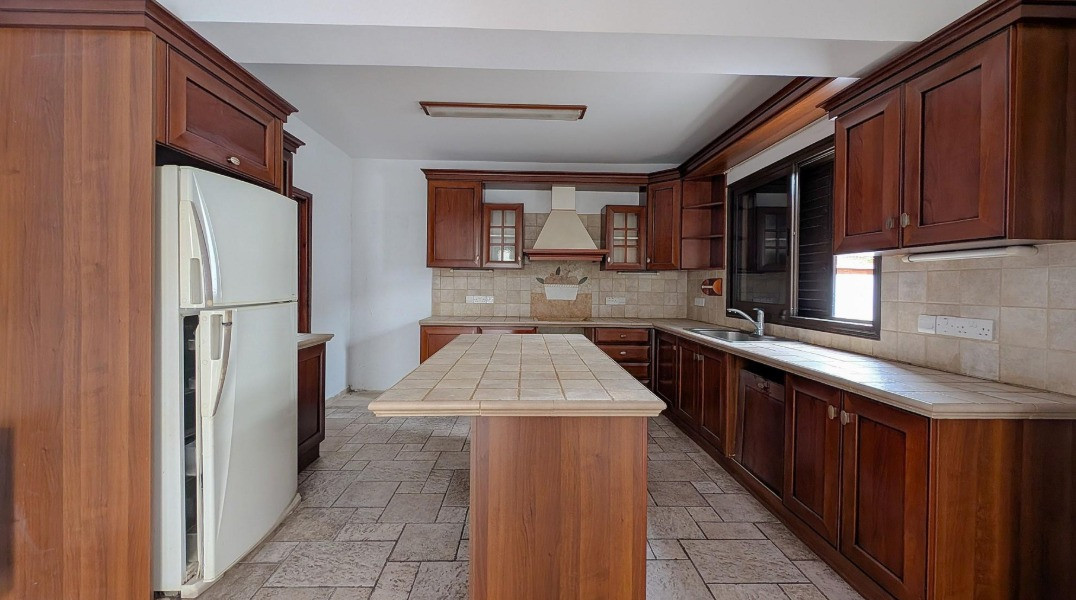 House (Semi detached) in Engomi, Nicosia for Sale
