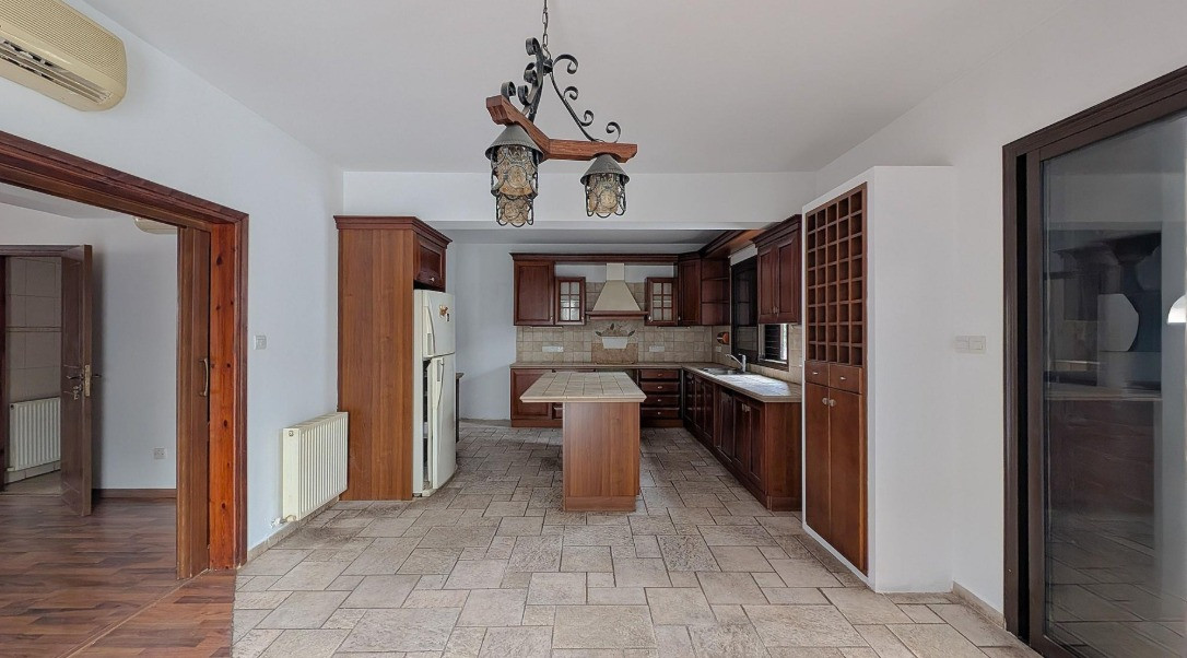 House (Semi detached) in Engomi, Nicosia for Sale
