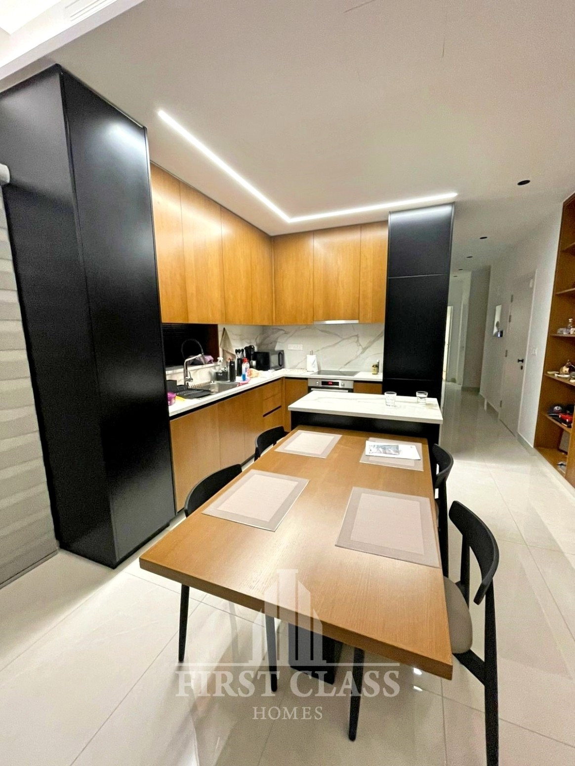 Apartment (Penthouse) in Agios Athanasios, Limassol for Sale
