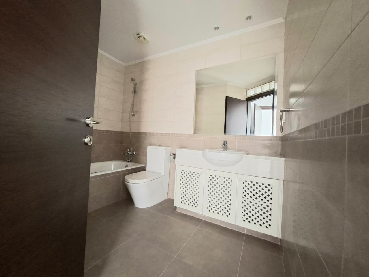 Apartment (Flat) in Kato Paphos, Paphos for Sale