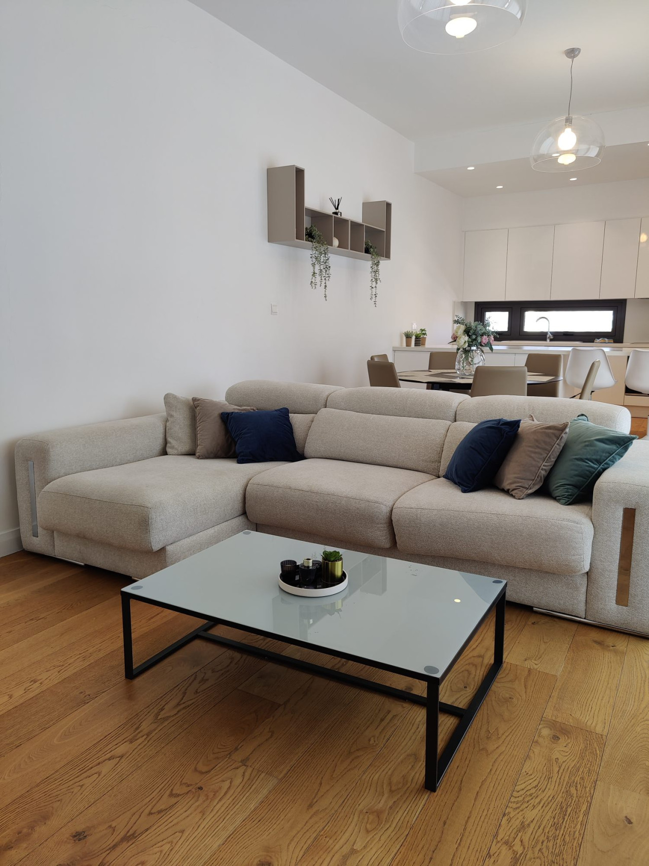Apartment (Penthouse) in Germasoyia Tourist Area, Limassol for Sale