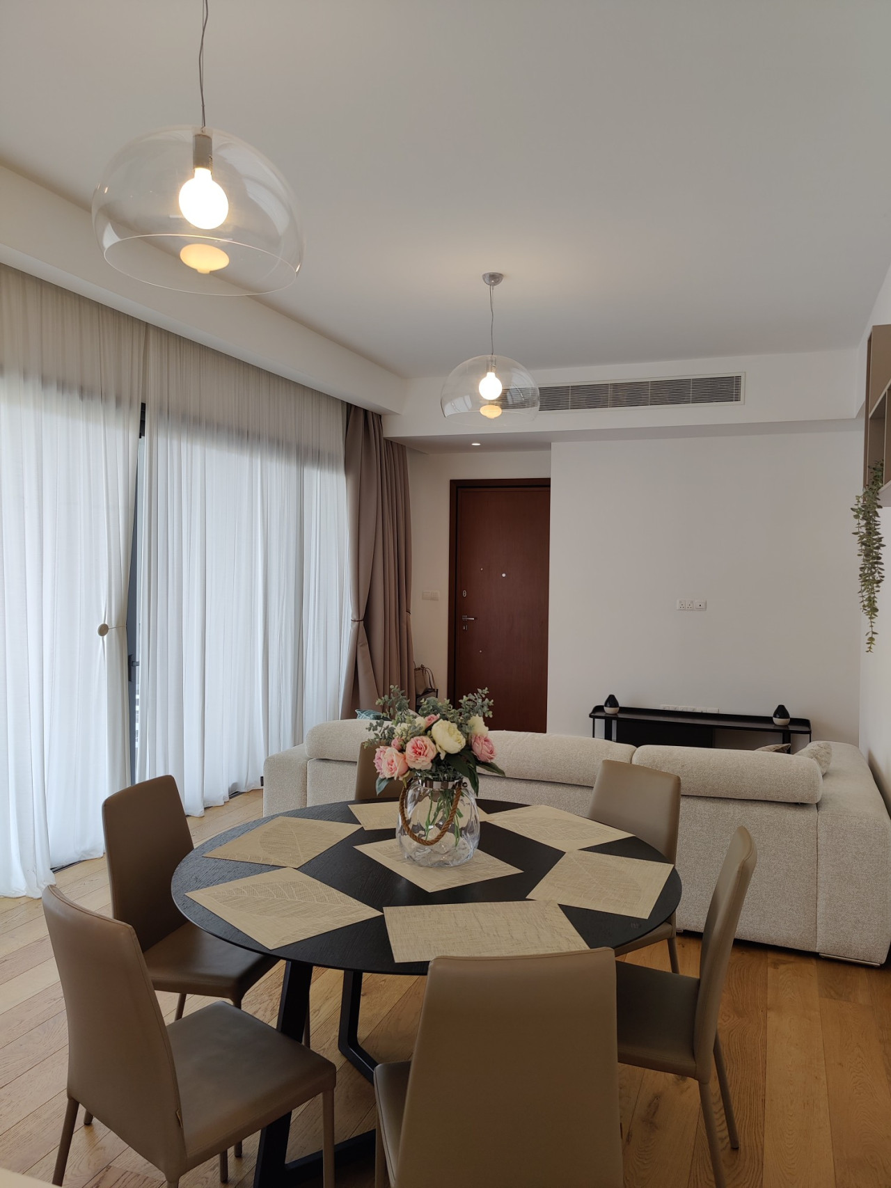 Apartment (Penthouse) in Germasoyia Tourist Area, Limassol for Sale