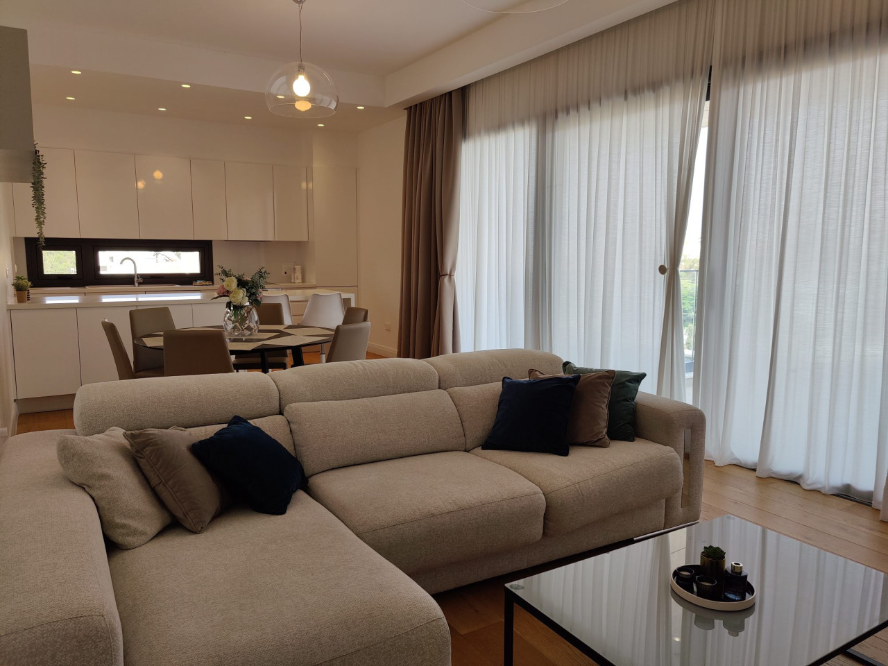 Apartment (Penthouse) in Germasoyia Tourist Area, Limassol for Sale