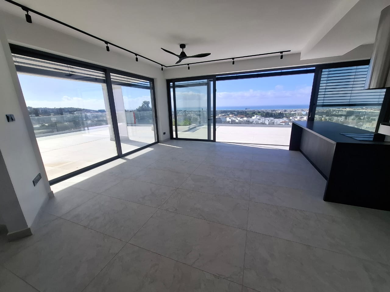 Apartment (Penthouse) in Konia, Paphos for Sale