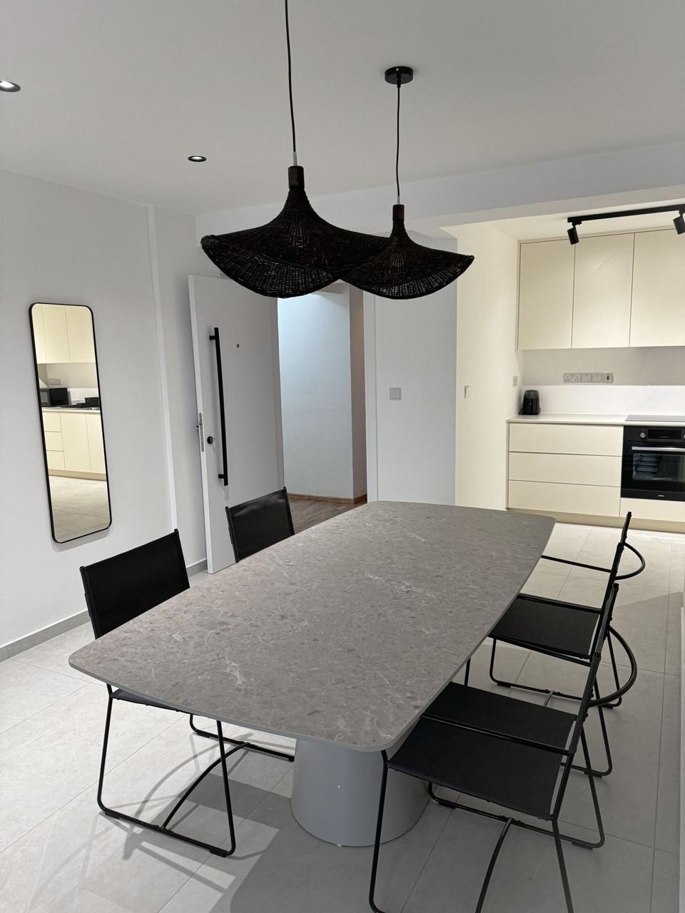 Apartment (Flat) in Neapoli, Limassol for Rent