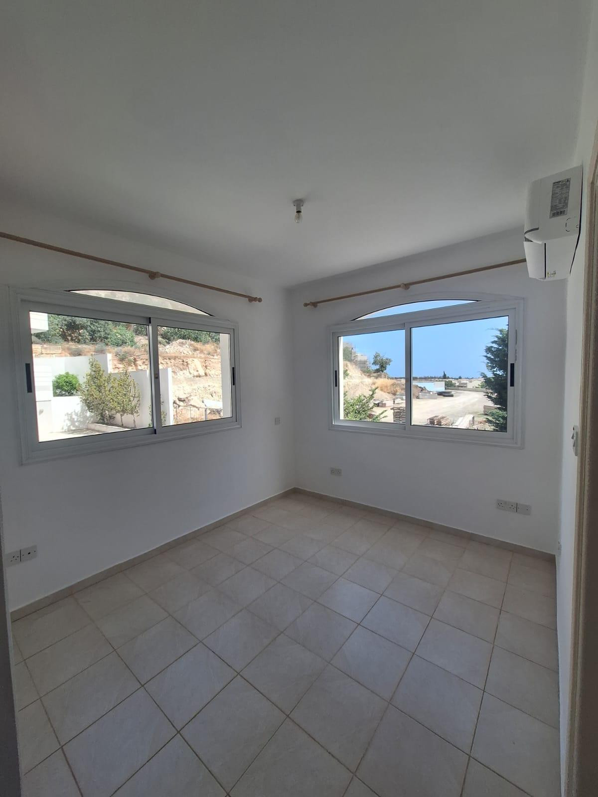 Apartment (Penthouse) in Universal, Paphos for Sale