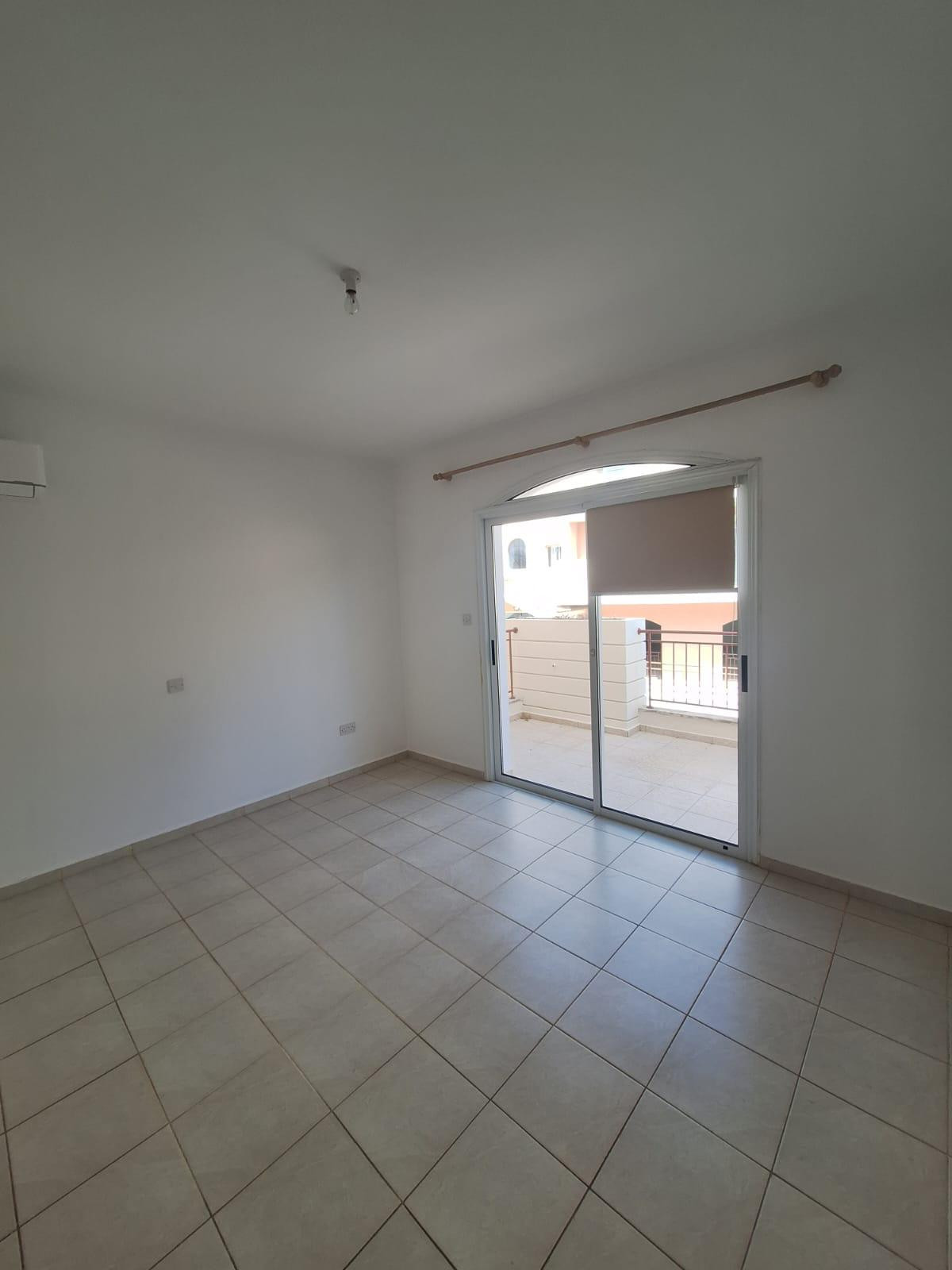 Apartment (Penthouse) in Universal, Paphos for Sale