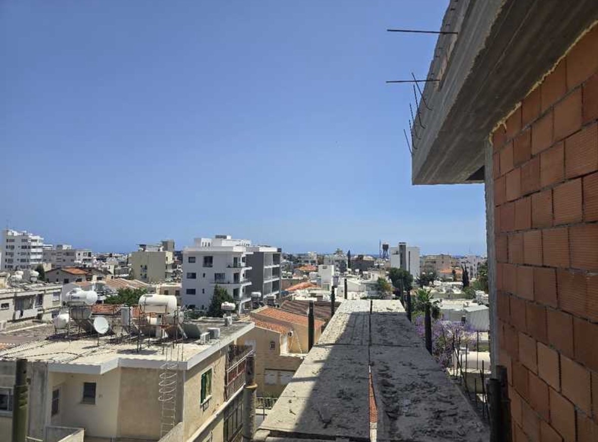 Apartment (Penthouse) in Katholiki, Limassol for Sale