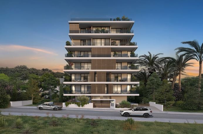 Apartment (Penthouse) in Agioi Omologites, Nicosia for Sale