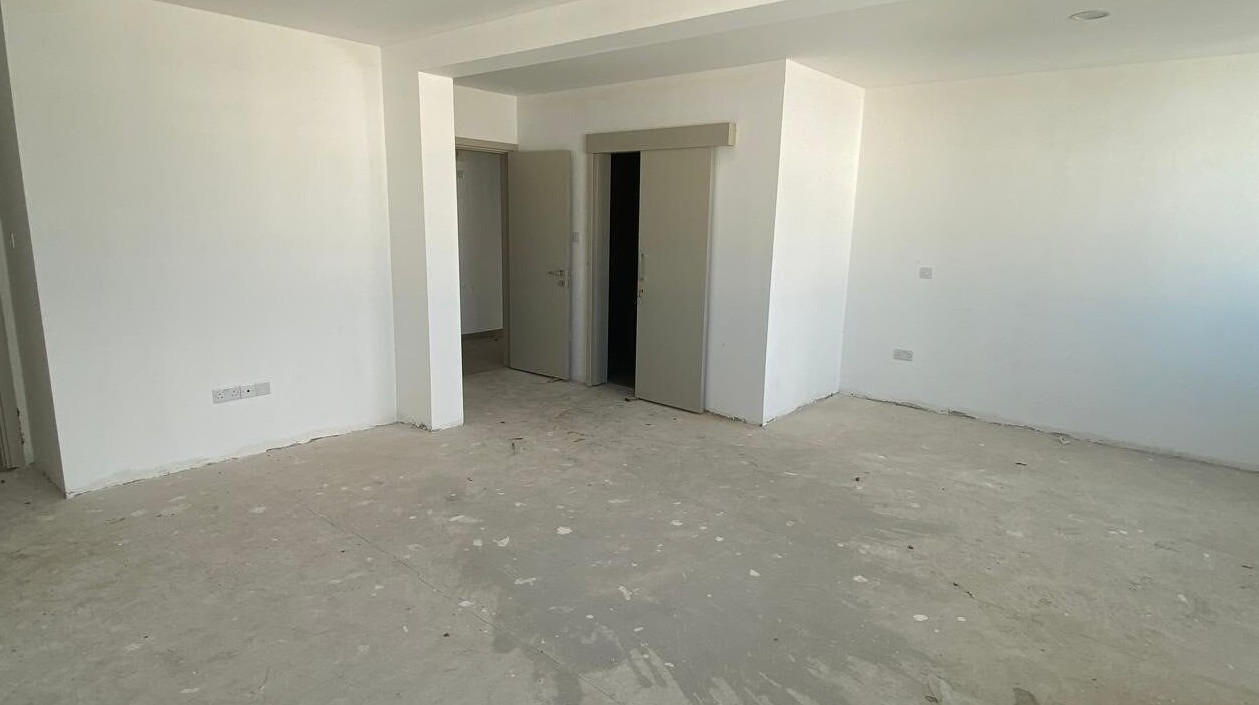 Apartment (Penthouse) in Neapoli, Limassol for Sale