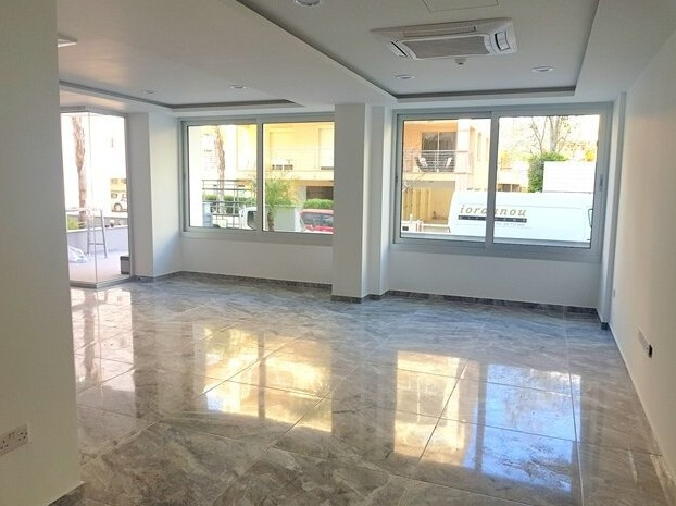 Apartment (Penthouse) in Neapoli, Limassol for Sale