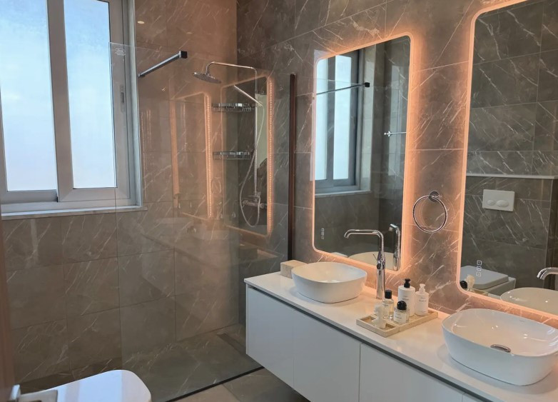 Apartment (Penthouse) in Agios Athanasios, Limassol for Sale