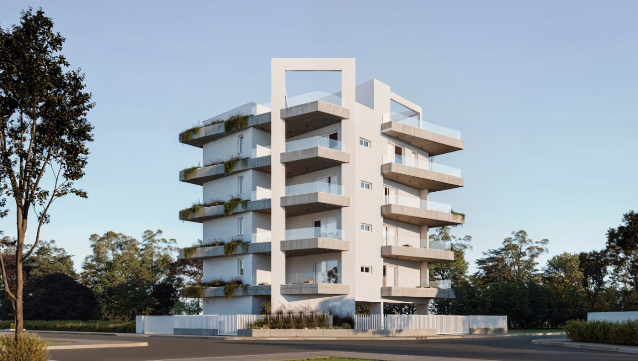 Apartment (Penthouse) in Agios Nikolaos, Larnaca for Sale